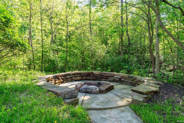 14302 Smugglers Notch, Fort Wayne, IN 46814