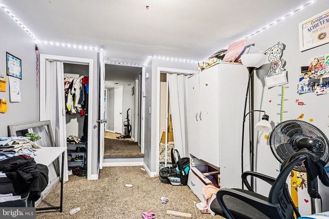 207 E PHILADELPHIA ST, York, PA 17403