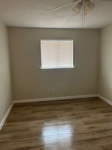4618 Reiger Avenue 209, Dallas, TX 75246