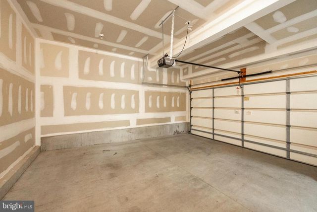 285 DEEPDALE DR, Kennett Square, PA 19348