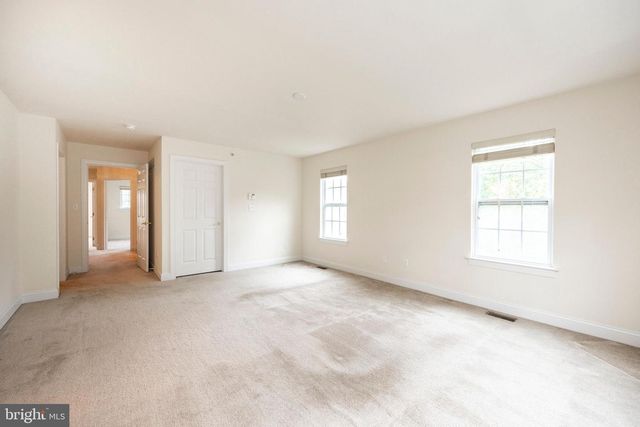 285 DEEPDALE DR, Kennett Square, PA 19348