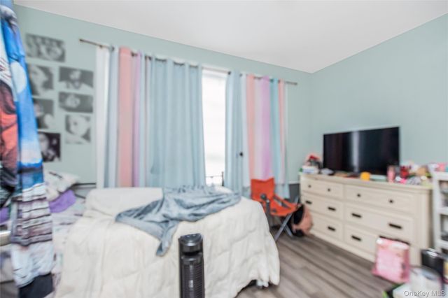 2812 Harrington Avenue, Bronx, NY 10461