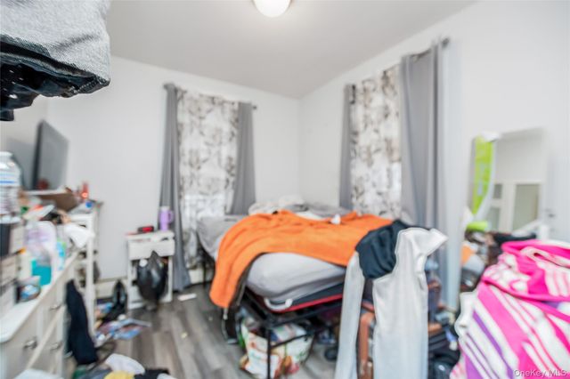 2812 Harrington Avenue, Bronx, NY 10461