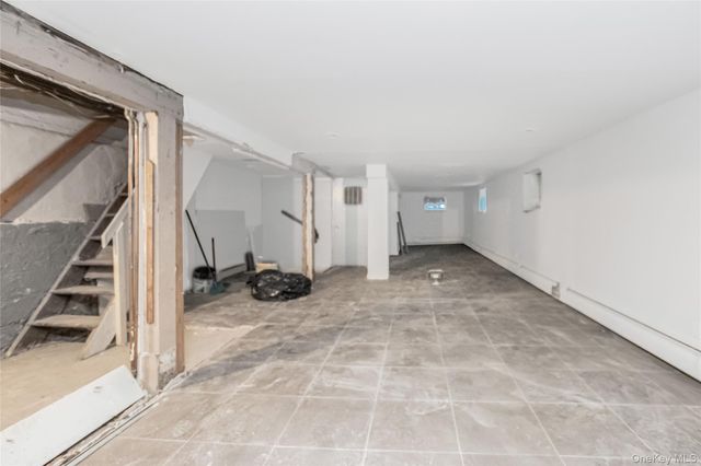 2812 Harrington Avenue, Bronx, NY 10461
