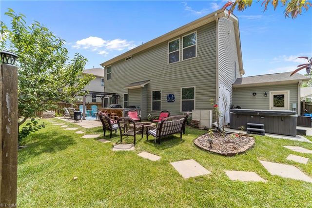 906 Sugar Tree Drive, Mebane, NC 27302