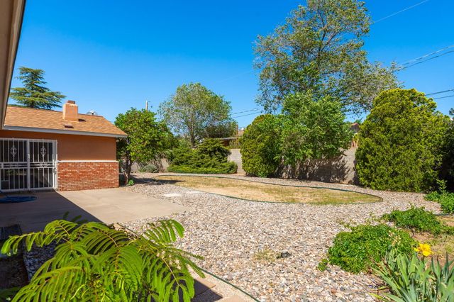 3808 General Bradley Street NE, Albuquerque, NM 87111