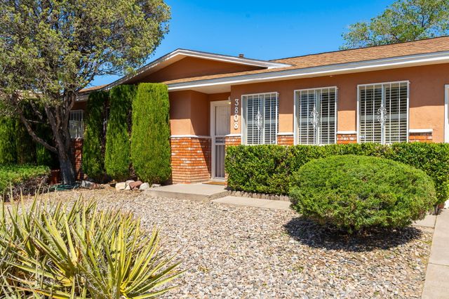 3808 General Bradley Street NE, Albuquerque, NM 87111