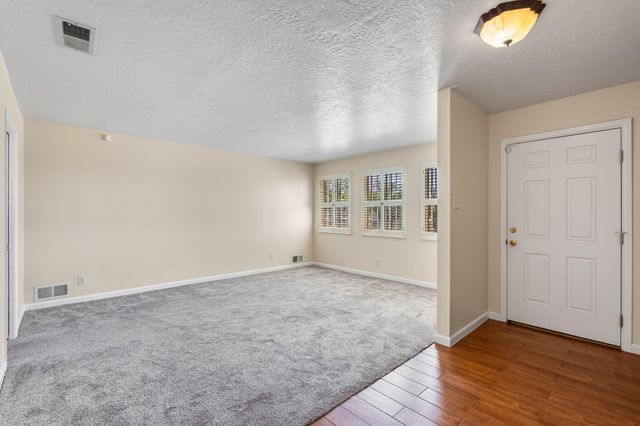 3808 General Bradley Street NE, Albuquerque, NM 87111