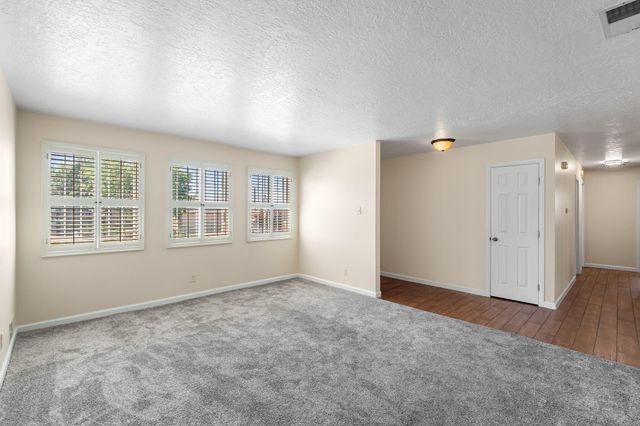 3808 General Bradley Street NE, Albuquerque, NM 87111