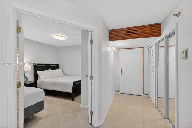 2401 Collins Ave 1406, Miami Beach, FL 33140