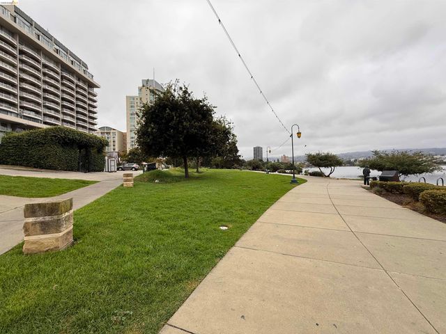 1425 Lakeside Dr 201, Oakland, CA 94612