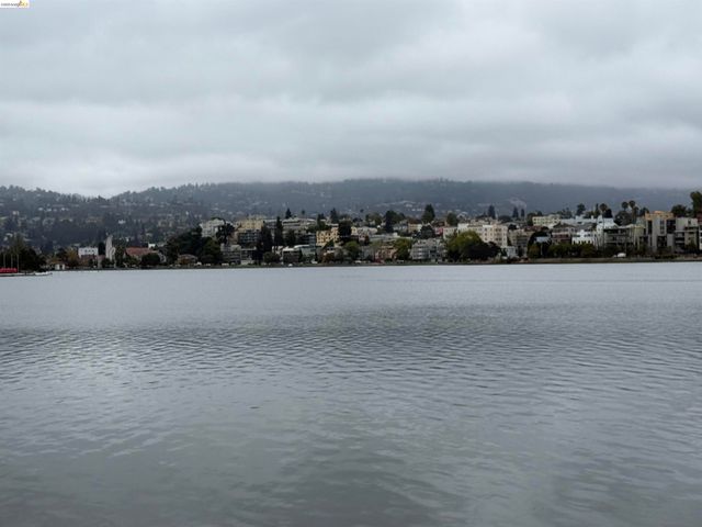 1425 Lakeside Dr 201, Oakland, CA 94612