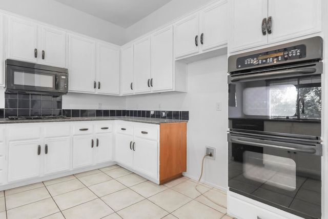 74616 Waterlily Circle, Palm Desert, CA 92260