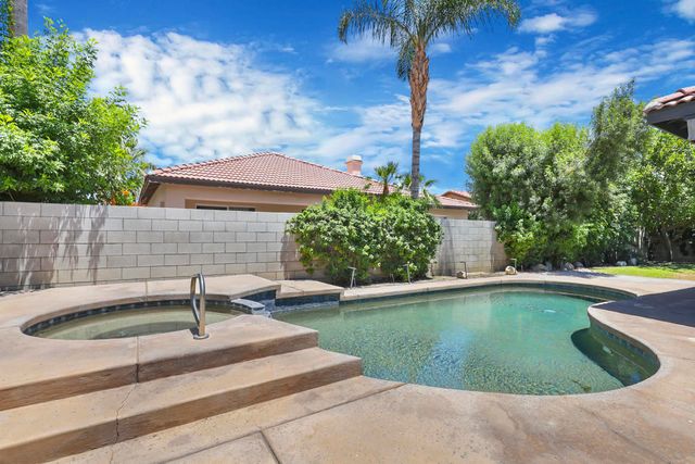 74616 Waterlily Circle, Palm Desert, CA 92260