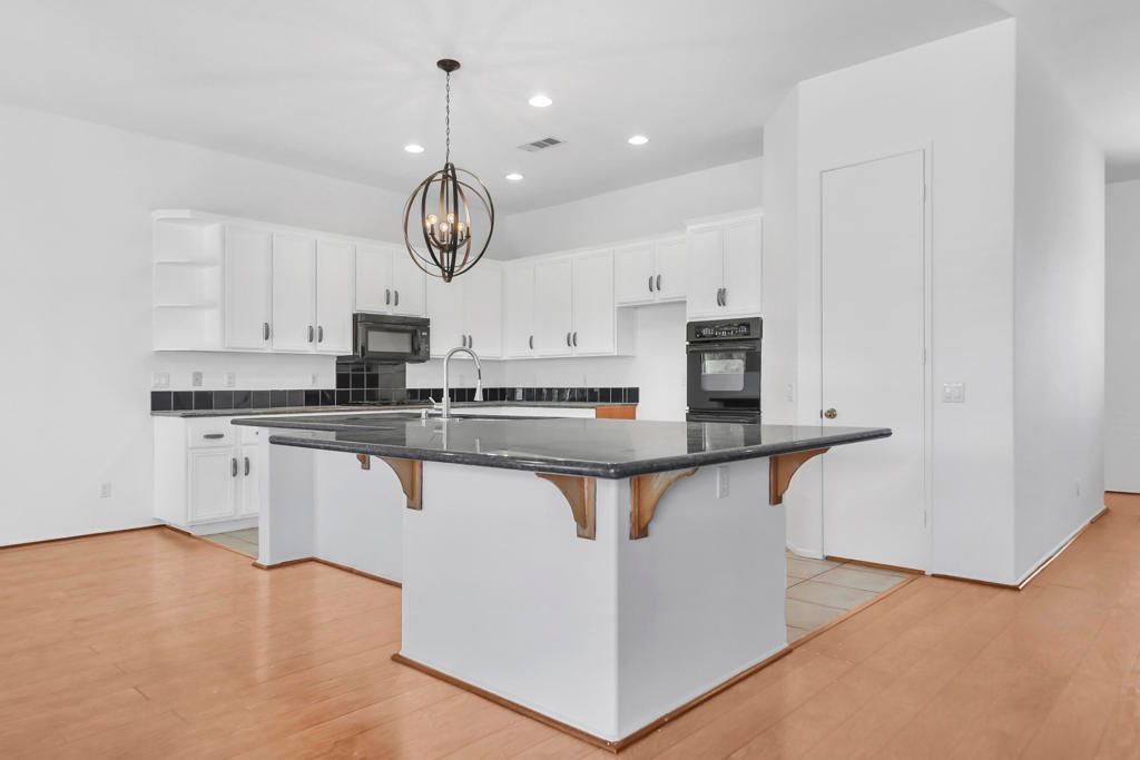 Image 12 of property listing at 74616 Waterlily Circle, Palm Desert, CA 92260