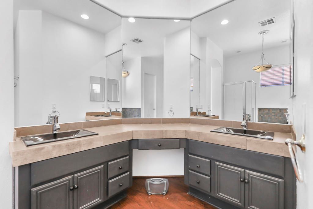 Image 19 of property listing at 74616 Waterlily Circle, Palm Desert, CA 92260