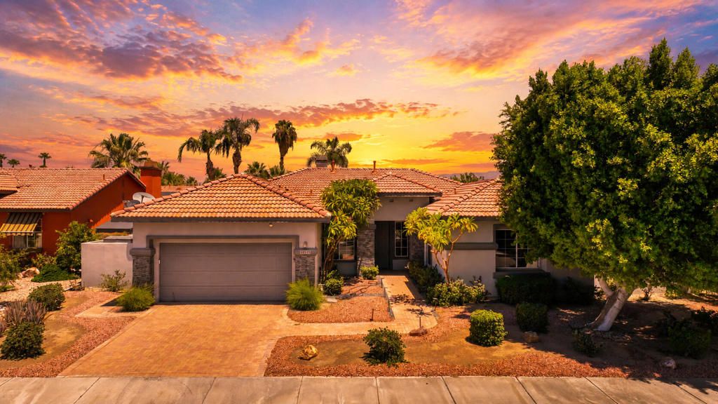 Image 2 of property listing at 74616 Waterlily Circle, Palm Desert, CA 92260