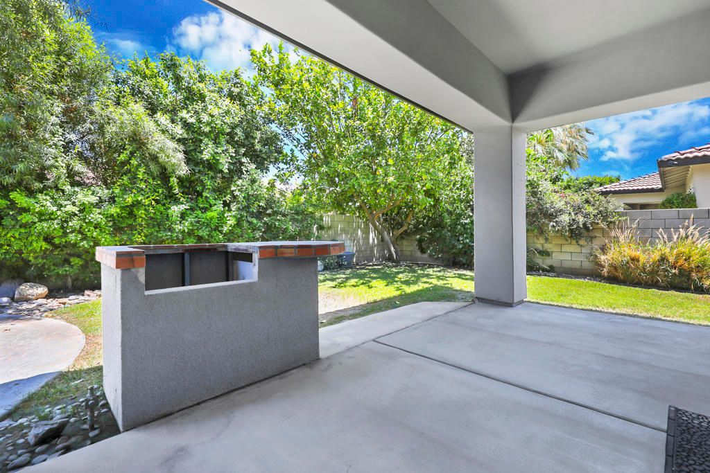 Image 26 of property listing at 74616 Waterlily Circle, Palm Desert, CA 92260