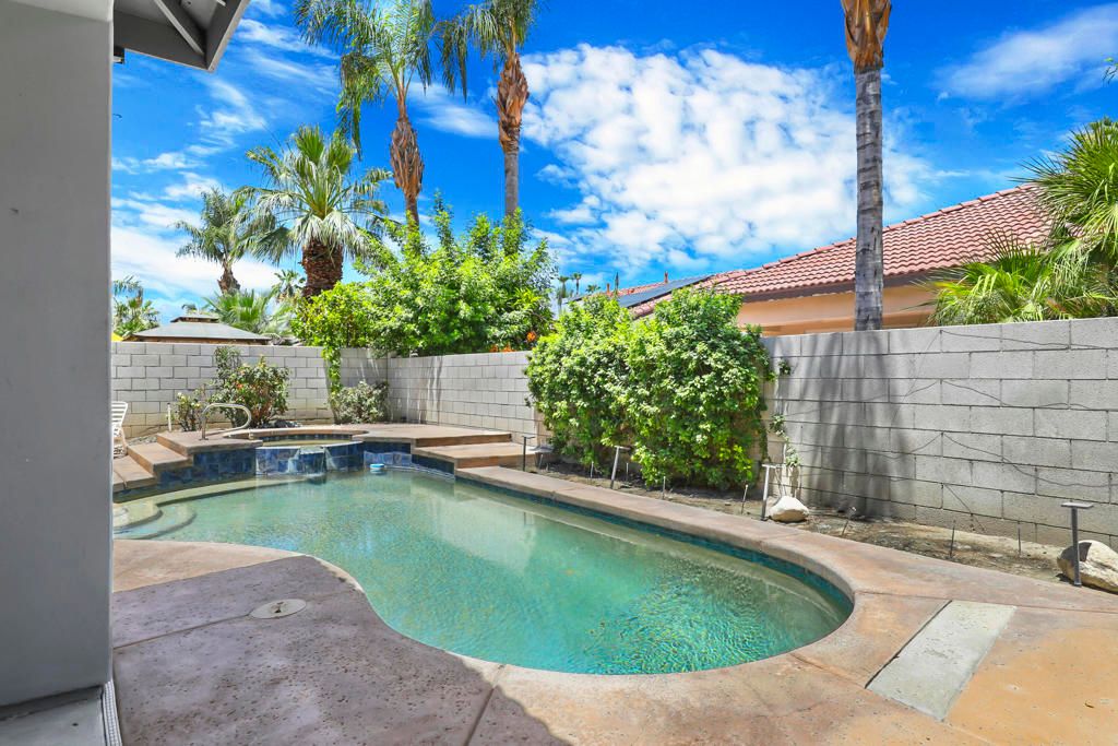 Image 27 of property listing at 74616 Waterlily Circle, Palm Desert, CA 92260