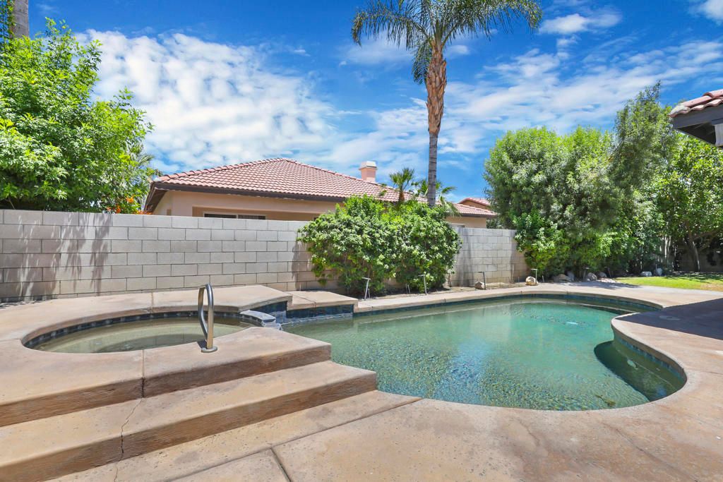 Image 29 of property listing at 74616 Waterlily Circle, Palm Desert, CA 92260