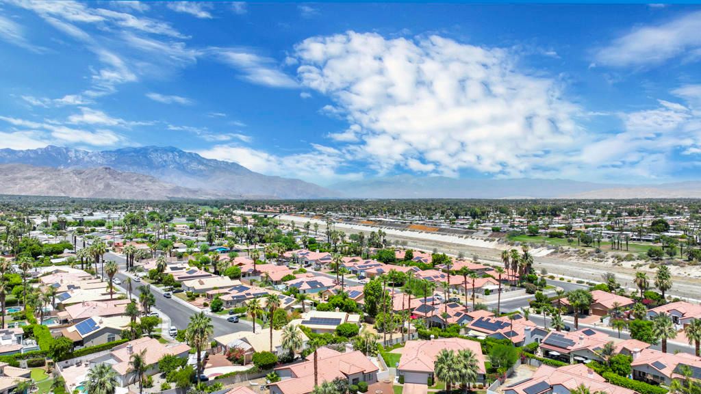 Image 38 of property listing at 74616 Waterlily Circle, Palm Desert, CA 92260
