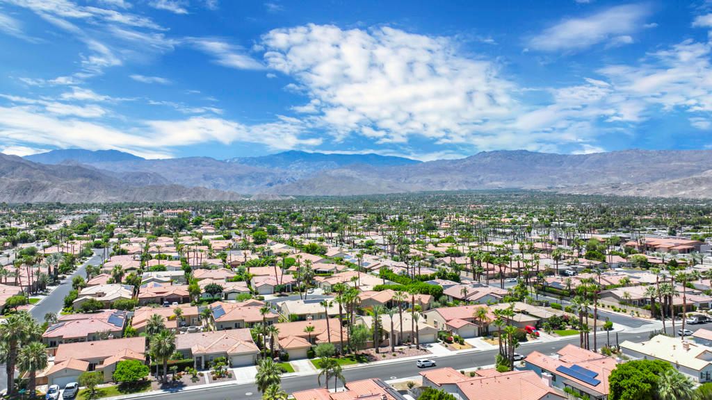 Image 39 of property listing at 74616 Waterlily Circle, Palm Desert, CA 92260