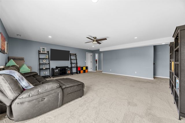 860 Jessie Street, North Liberty, IA 52317