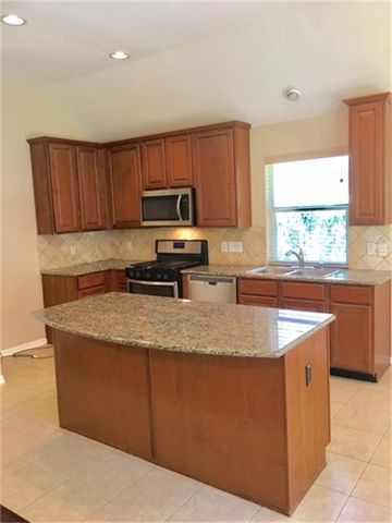 203 Fairwind Trail Drive, Conroe, TX 77385
