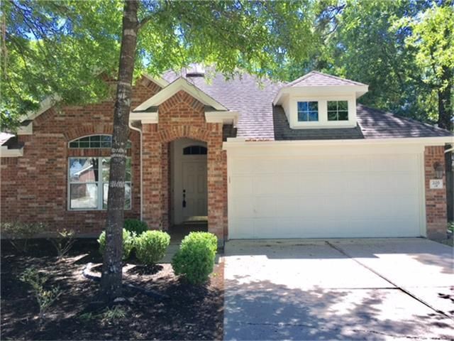 203 Fairwind Trail Drive, Conroe, TX 77385
