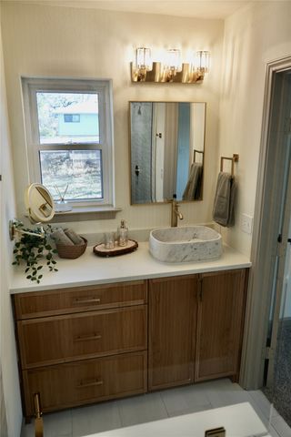 305 Bluebonnet Drive, Grapevine, TX 76051