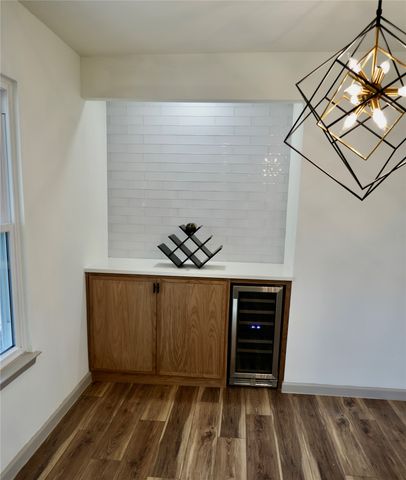 305 Bluebonnet Drive, Grapevine, TX 76051