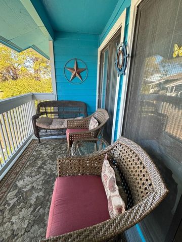 455 ALT 19 S 94, Palm Harbor, FL 34683