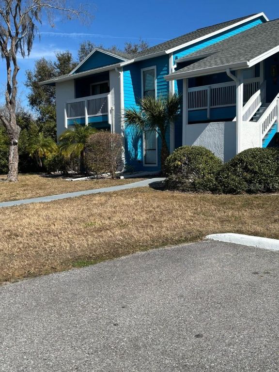 455 ALT 19 S 94, Palm Harbor, FL 34683