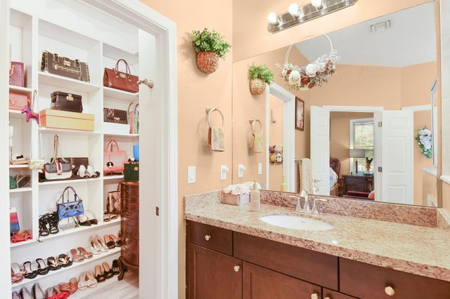 742 NW LEONARDO Circle, Port St. Lucie, Port St Lucie, FL 34986