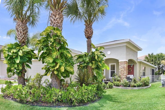 742 NW LEONARDO Circle, Port St. Lucie, Port St Lucie, FL 34986