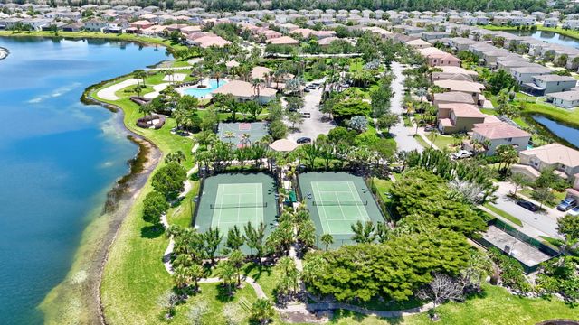 742 NW LEONARDO Circle, Port St. Lucie, Port St Lucie, FL 34986