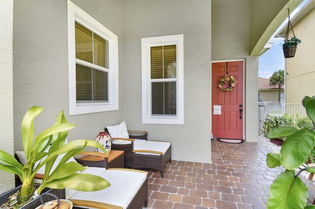 742 NW LEONARDO Circle, Port St. Lucie, Port St Lucie, FL 34986