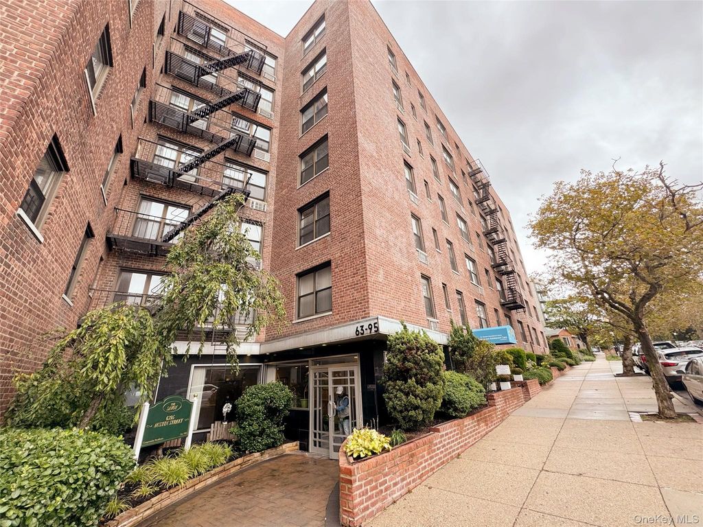 6395 Austin Street 2F, Rego Park, NY 11374