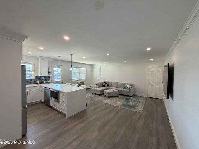 135 Wharfside Drive, Monmouth Beach, NJ 07750