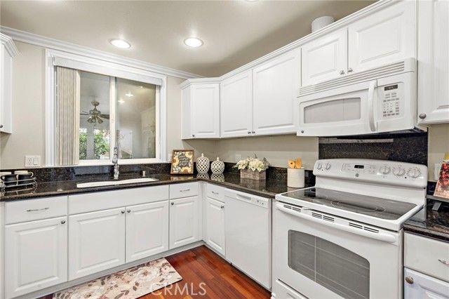 592 Avenida Majorca A, Laguna Woods, CA 92637