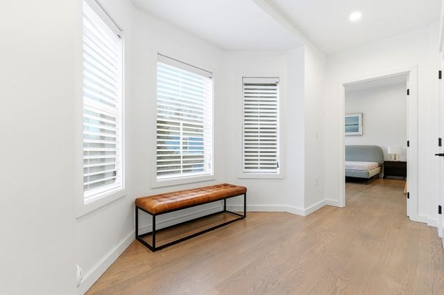 70 Walker St 1, Newton, MA 02460