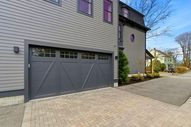 70 Walker St 1, Newton, MA 02460