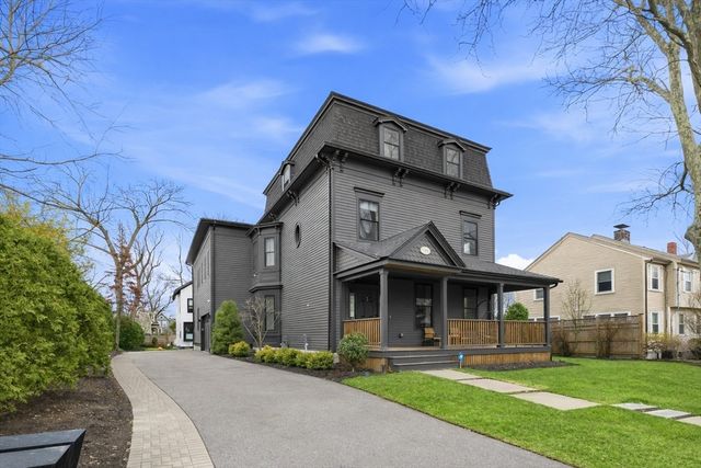 70 Walker St 1, Newton, MA 02460