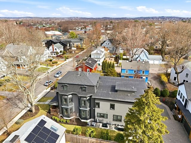 70 Walker St 1, Newton, MA 02460