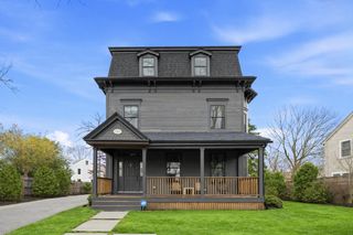 70 Walker St 1, Newton, MA 02460