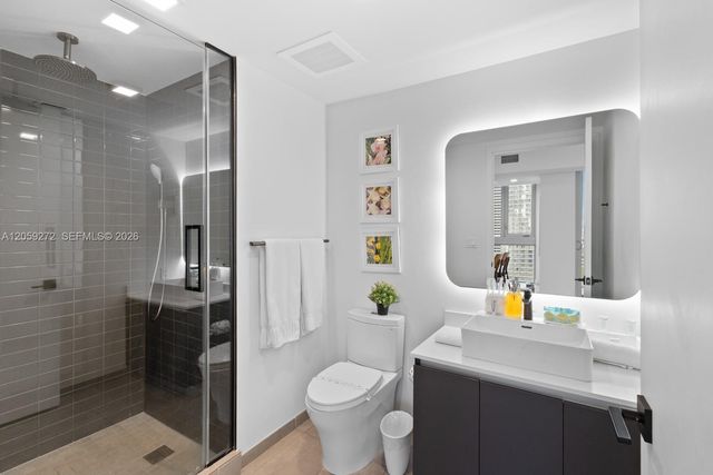 227 NE 2nd St 2202, Miami, FL 33132