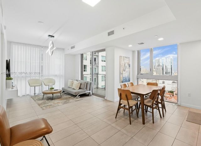 227 NE 2nd St 2202, Miami, FL 33132