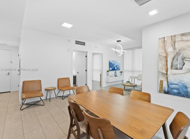 227 NE 2nd St 2202, Miami, FL 33132