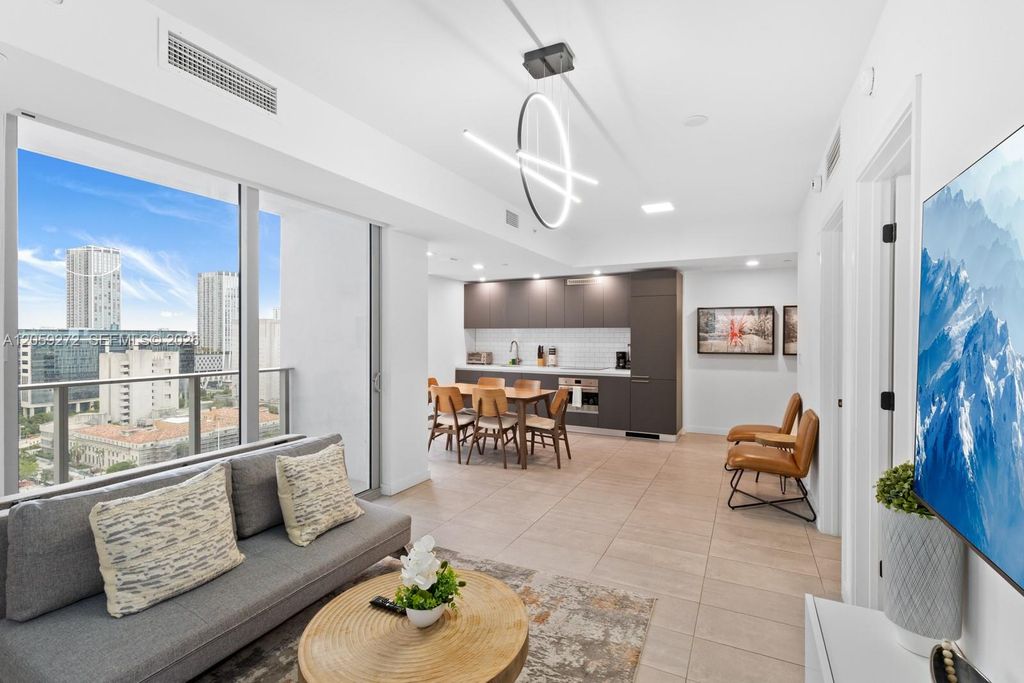 227 NE 2nd St 2202, Miami, FL 33132
