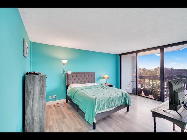 2400 Presidential Way 401, West Palm Beach, FL 33401